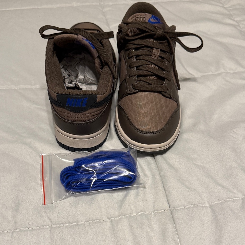 Nike Woman’s Dunk Low Ironstone/Mink Brown sneakers - Picture 3 of 4